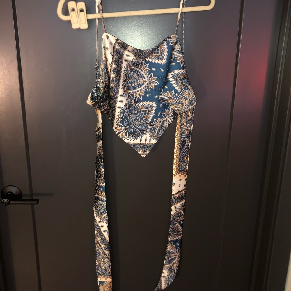 Ribbon tied scarf top
